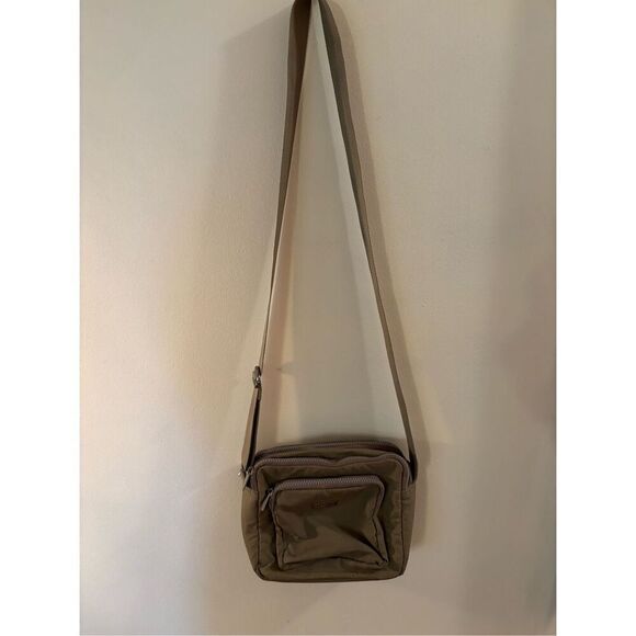 Baggallini Crossbody Bag - Picture 1 of 5